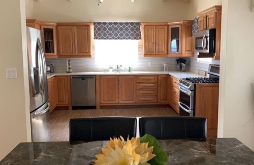 Cades Bay House | The Pearl: Gorgeous, Gated, 3BD/2BTH Villa w/AC