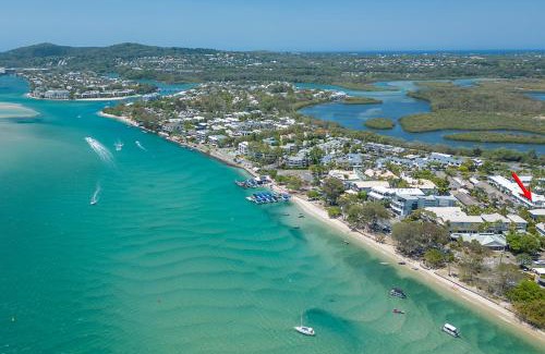 Noosaville Apartment | The Penthouse at Clearwater Noosa - Walk to Noosa Beach or Noosa River