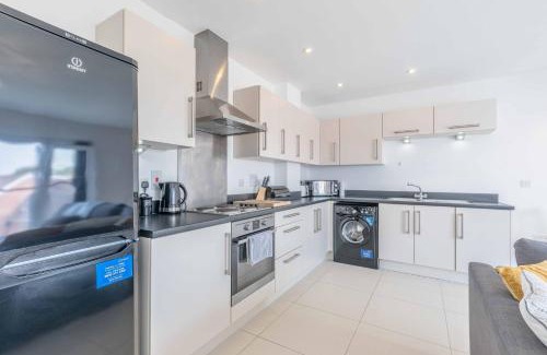Langley Marish Apartment | The Penthouse @ Waterside Grange