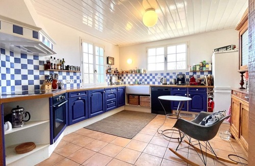 Brazey-en-Morvan House | The perfect get away - house set in a meadow with its own lake