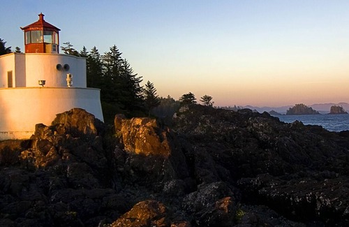 Arthur's Town Cottage | The Perfect Hideaway Vacation - Cottage Looks Out to a 180 Degree Ocean View!