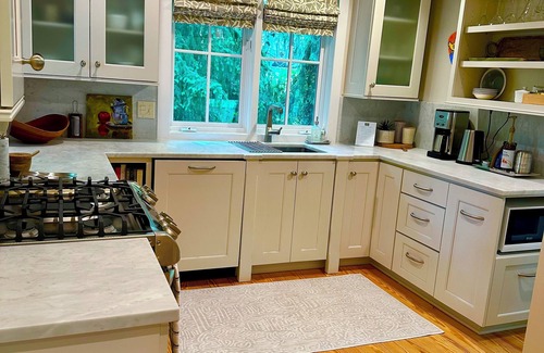 Douglas House | The perfect location! The Postcard Cottage in the heart of downtown Douglas.