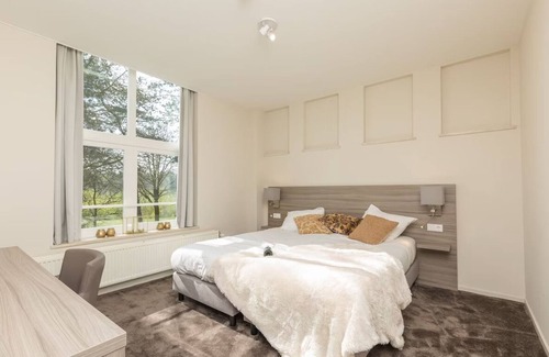 Deurne Hotel | The Perfect Place to Unplug and Enjoy Nature at Its Best! Onsite Dining, Parking