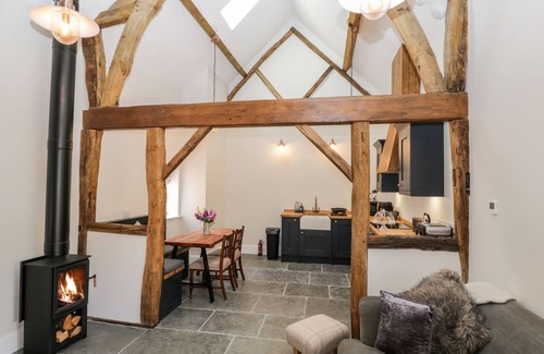 Hereford House | THE PIGGERY, pet friendly, character holiday cottage in Hereford