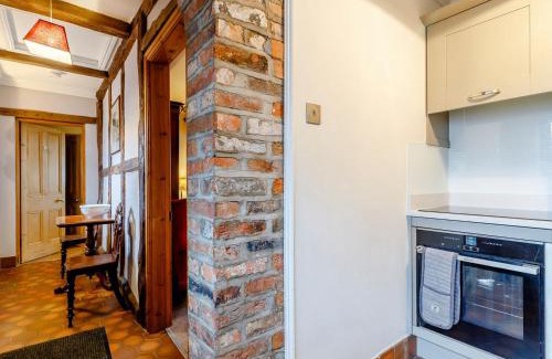 Winterley House | The Pigsty - Uk30945
