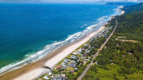 Arch Cape House | The Pilot House by AvantStay Stunning Home Right On Arch Cape Beach