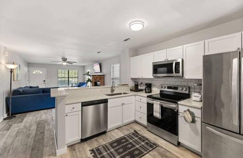 Ladson Apartment | The Pine Grove Retreat