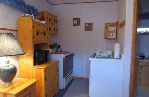 Newcastle Hotel | The Pines Country Inn