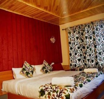 Dehwathu Hotel | The Pineyard Pahalgam