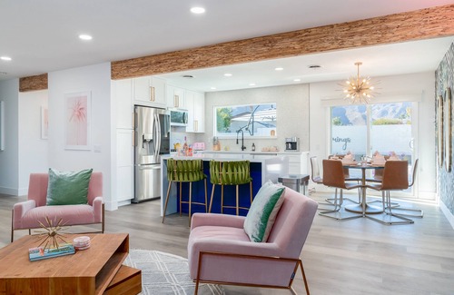 Vista Norte House | The Pink+Palm Poolside Retreat w/Amazing Mountain Views!