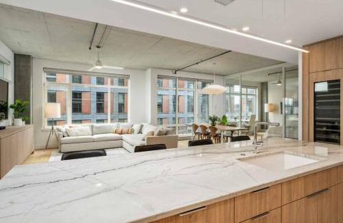 Pearl District House | The Pinnacle