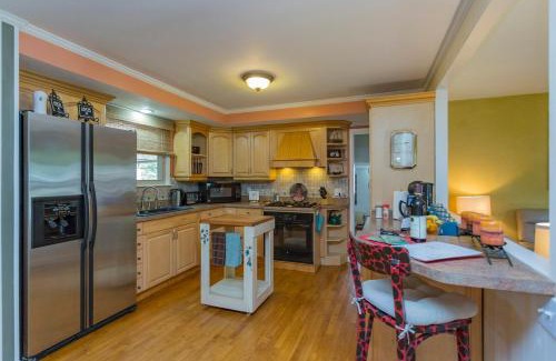Green Hill House | The Place Between The Lakes 4 Bedrooms 4 Beds