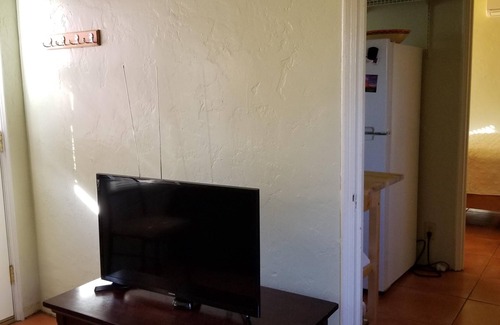 Jefferson Park Cottage | The Place on Waverly Adobe Guest House