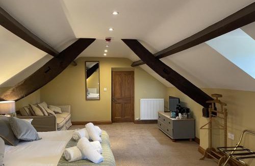 Cold Aston Bed & Breakfast | The Plough B&B