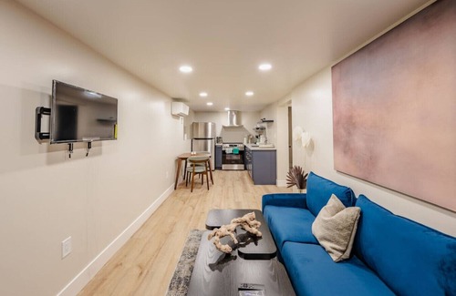 Berkeley Hills House | The Poetic Modern | Guesthouse