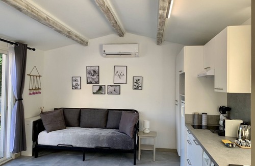 Valbonne Apartment | The Pool House Valbonne, modern bright studio A/C and parking, 5mn from village.