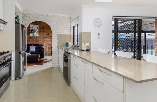Banksia Beach House | The Poolside Escape, TOP NOTCH