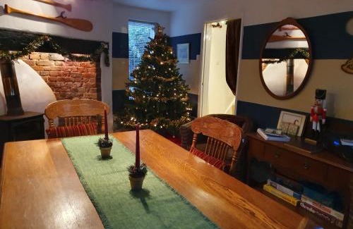 Upton upon Severn House | The Poop Deck