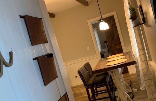 Fort Dodge Cottage | The Porch at Evergreen Hill