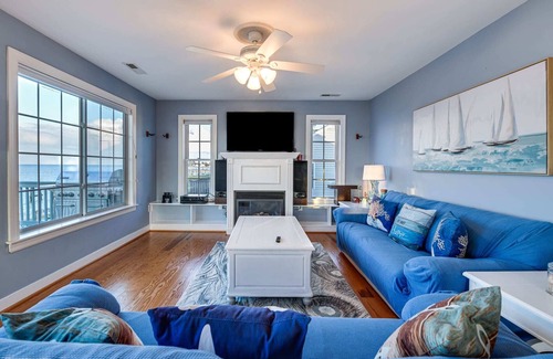 Lottsburg House | The Potomac Retreat with Million-dollar view. 3-bedroom in charming with AC WiFi