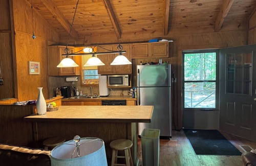 Oakland Cabin | The Presidential Suite, Enid Lake, Ole Miss, Crappie Fishing, ATV, Hunting