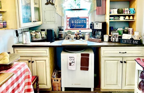 Kingman House | The Prickly Pear: Experience Arizona Agritourism