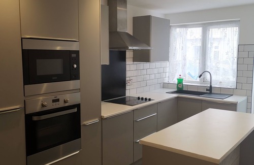 Tilbury House | The property is located 8 minutes walk to the Tilbury station.