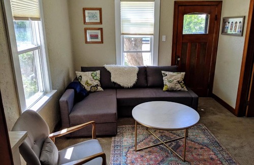 Drumheller House | The Purple Door - Bungalow in Drumheller