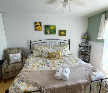 Rogers City Bed & Breakfast | The Purple Martin Lakeside Inn Bird Sanctuary on Lake Huron