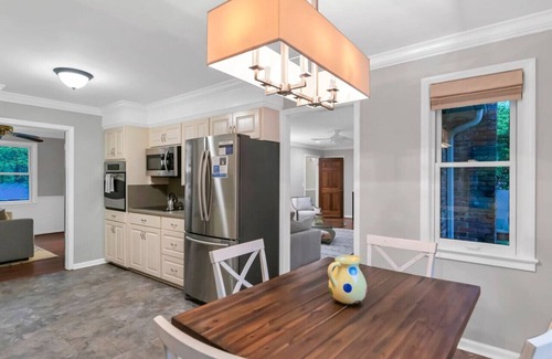 Harbison House | The Quail's Nest of Harbison | Sleeps 8