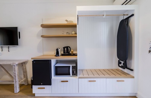 Forresters Beach Hotel | The Quarters, an Ascend Collection Hotel