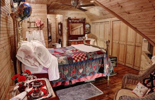 Bellefonte Bed & Breakfast | The Queen, A Victorian Bed & Breakfast
