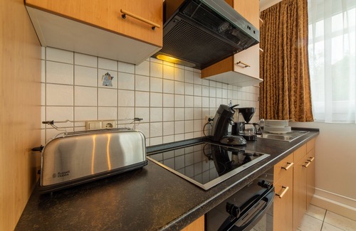 Neudorf-Weimershof Apartment | The Queen Apartments - Villa Adriana