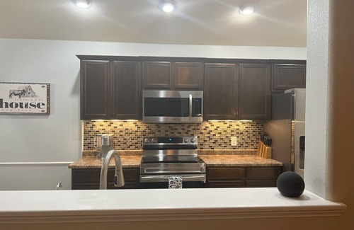 Lubbock House | *The Quincy Farmhouse* Newly appointed home in quiet Quincy Park neighborhood.