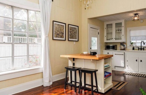 Smithville House | The Ramona House w/Cowboy Pool! Walk to Downtown!