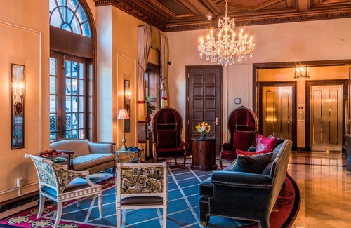 Country Club Plaza Area Hotel | The Raphael Hotel, Autograph Collection