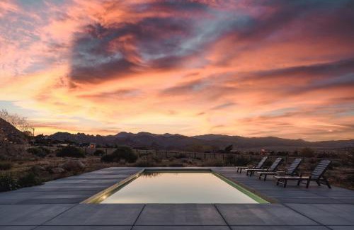 Pioneertown House | The Raven By The Cohost Company
