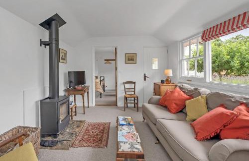 Hawstead House | The Red Shed Entire home for 2 Private garden and parking 2 miles from Bury St Edmunds