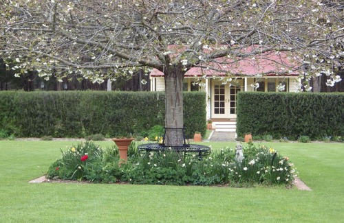 Ashbourne House | The Retreat at Amryhouse