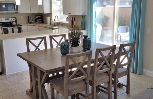 Northeast Anaheim House | The Retreat Near Disneyland - 6 miles from Disneyland