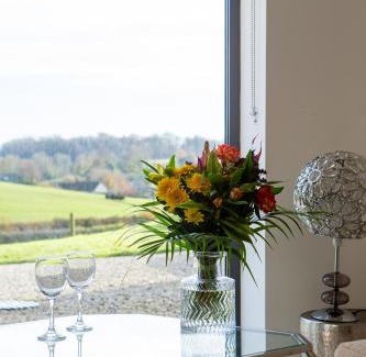 Tarrant Gunville House | The Retreat, Sauna & Hot Tub, Charming & Cosy Gem