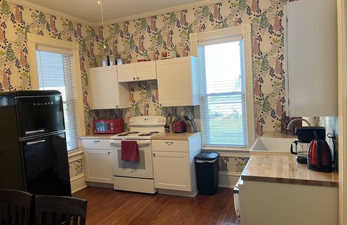 Mansfield House | The Retro House at Hancock Heights