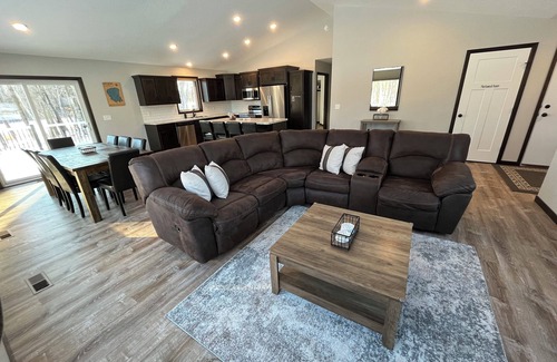 Onamia House | The Ridge - NEW Modern Home!