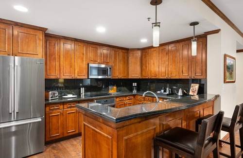 Aspen Condo | The Ritz-Carlton Club | 2BR Ski-in/Ski-out Premier Residence 8405, Aspen Highlands