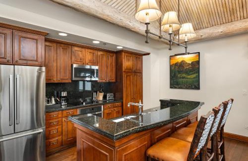 Aspen House | The Ritz-Carlton Club, 3 Bedroom Penthouse 4302, Ski-in & Ski-out Resort in Aspen Highlands