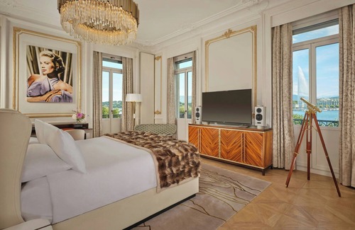 Downtown Geneva Hotel | The Ritz-Carlton, Hotel de la Paix, Geneva