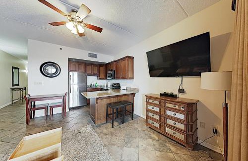 Wilmington Historic District Apartment | The River View Suite 603
