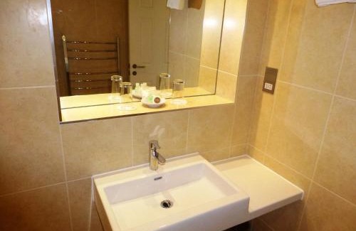 Mildenhall Hotel | The Riverside House Hotel