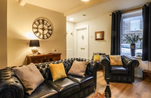 Haworth House | The Robins Holiday Cottage