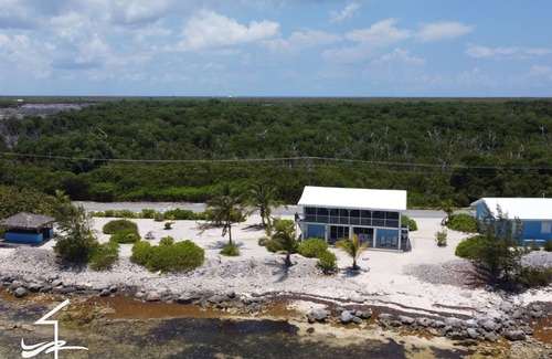 Little Cayman House | The ROCK HOUSE with Private Beach on Little Cayman
